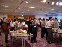 開会直後の場内の風景写真