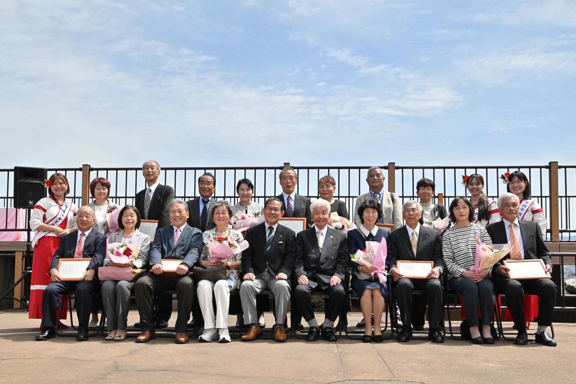 金婚式の集合写真