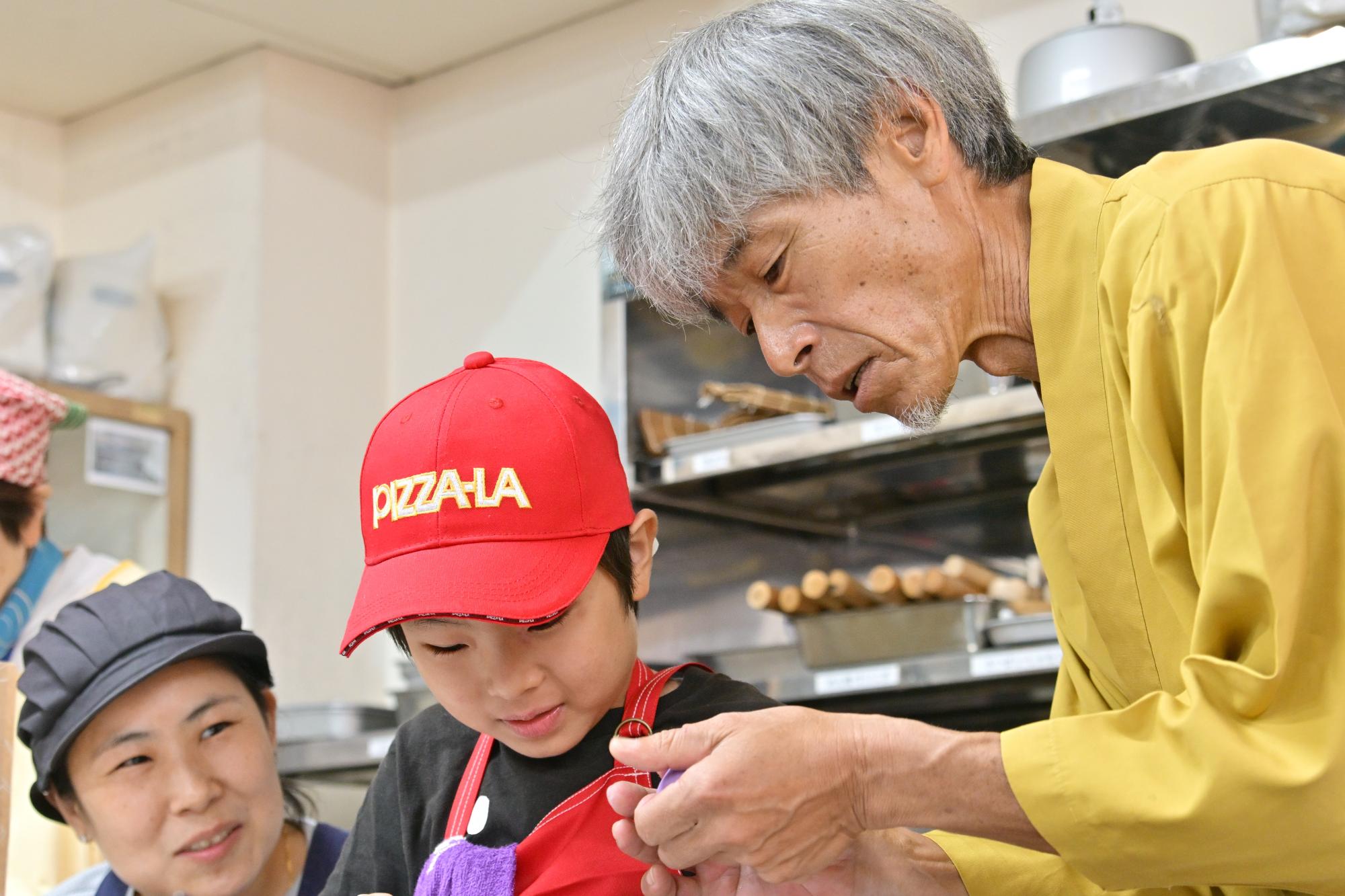 金魚マイスター和菓子作り講座の様子