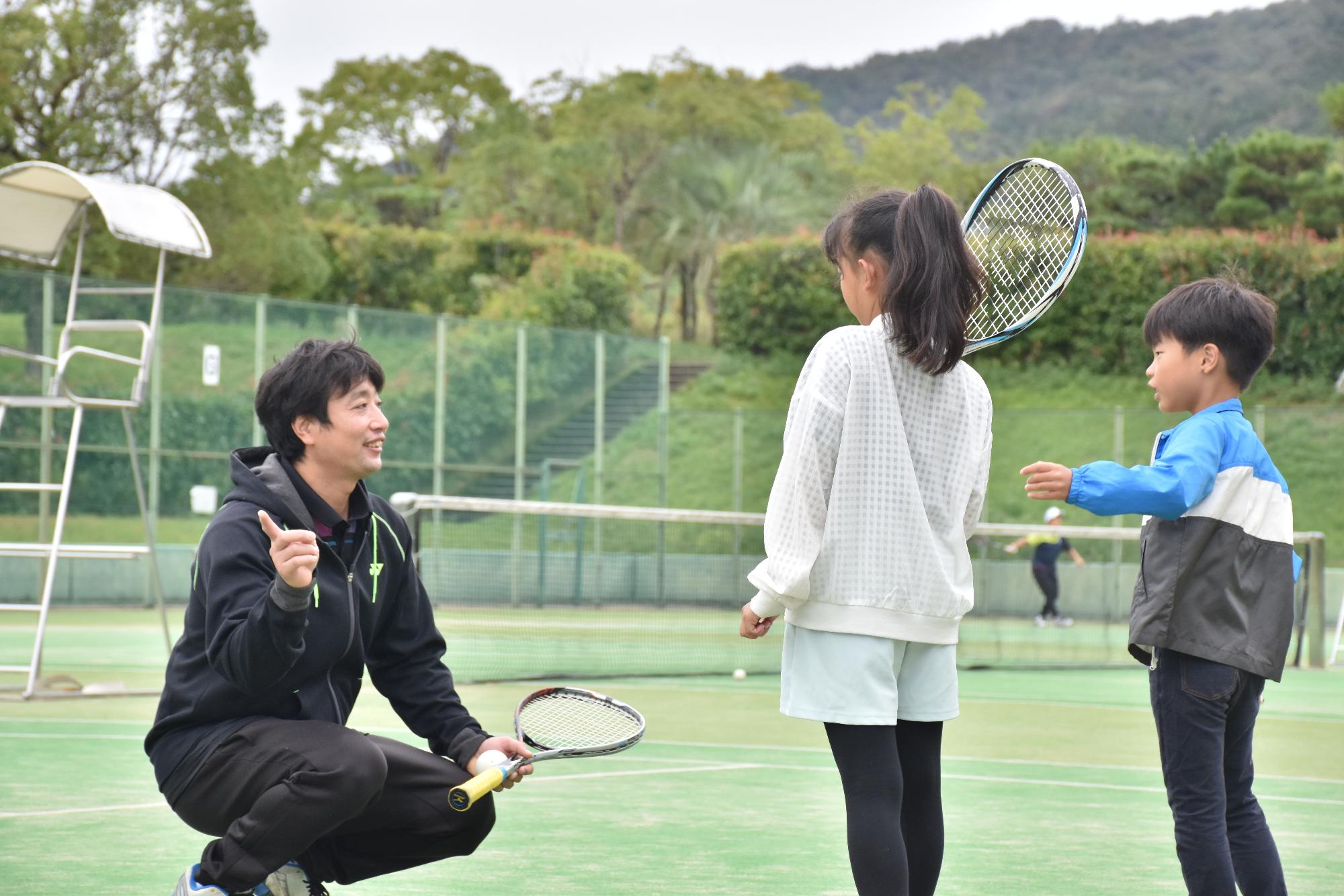 トライスポーツフェスティバル2023でのテニス教室の様子