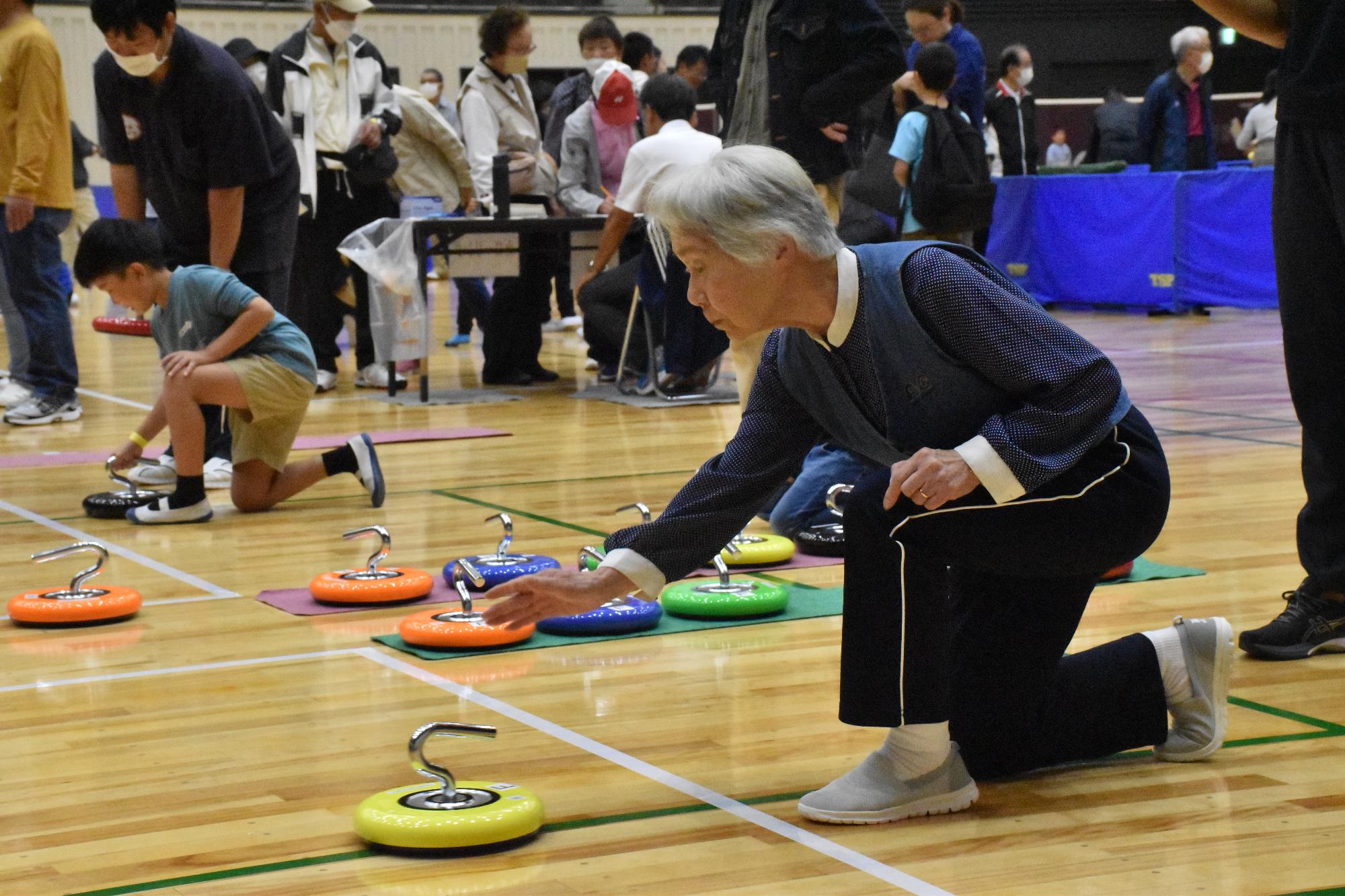 トライスポーツフェスティバル2023でのカローリングの様子