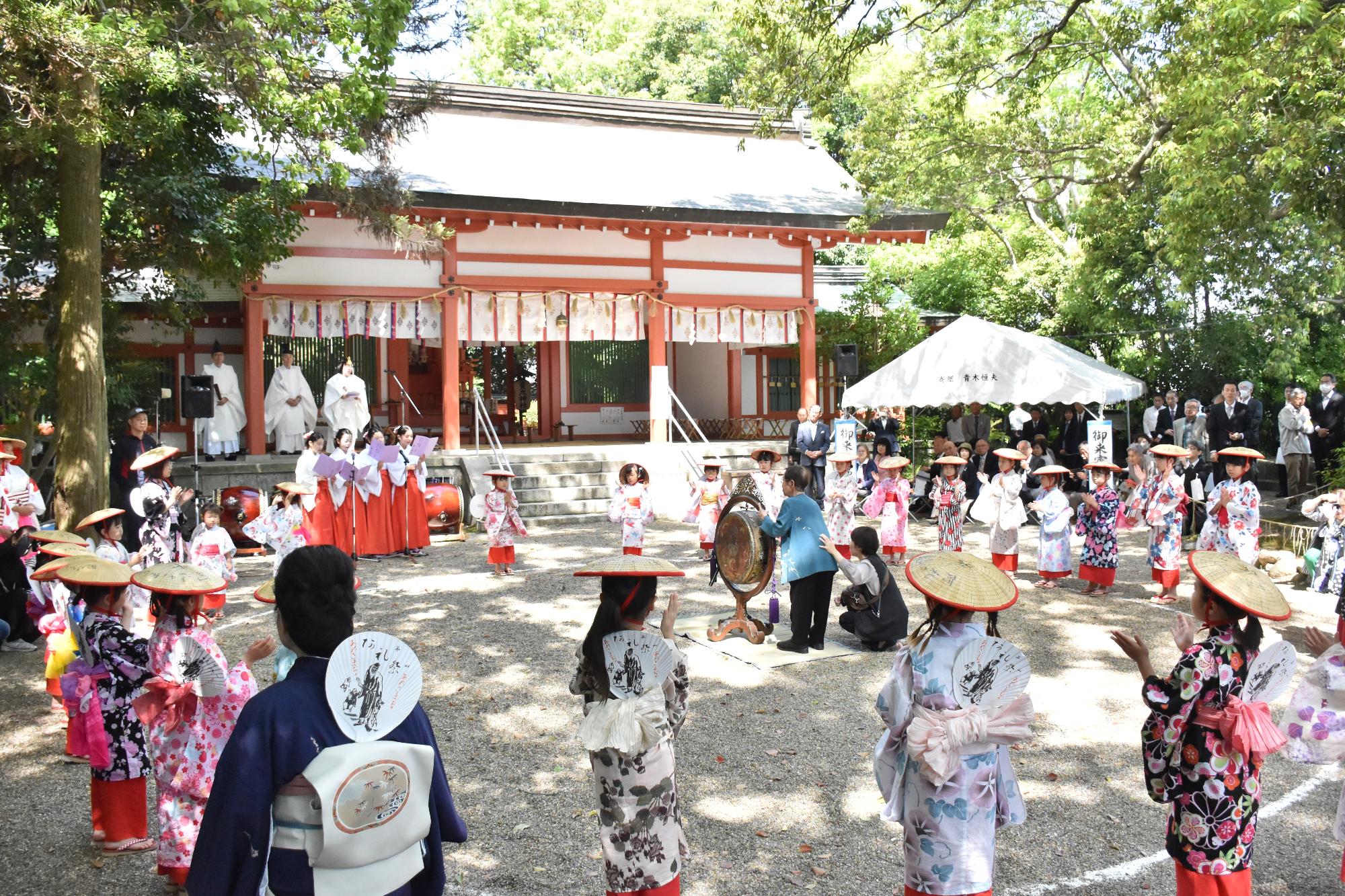 第96回阿礼祭での阿礼さま音頭の様子