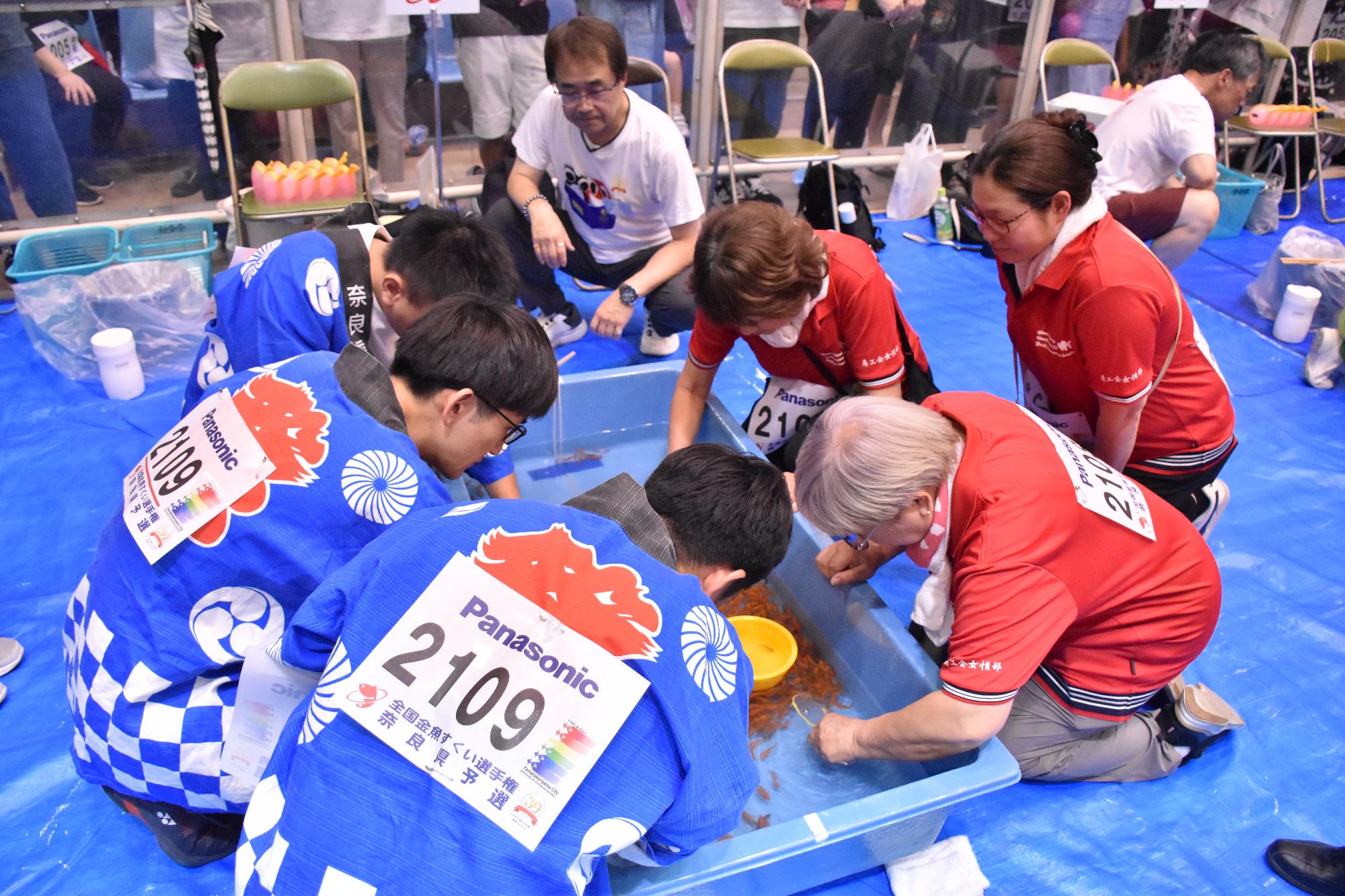 全国金魚すくい選手権大会 奈良県予選大会 団体戦の様子