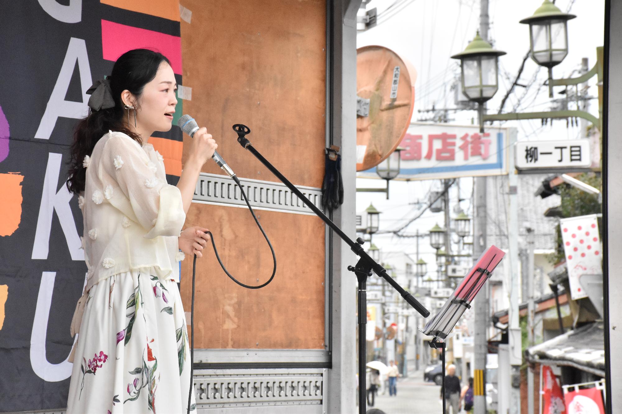 郡山音楽祭”樂” 屋外ステージで歌を披露する出演者