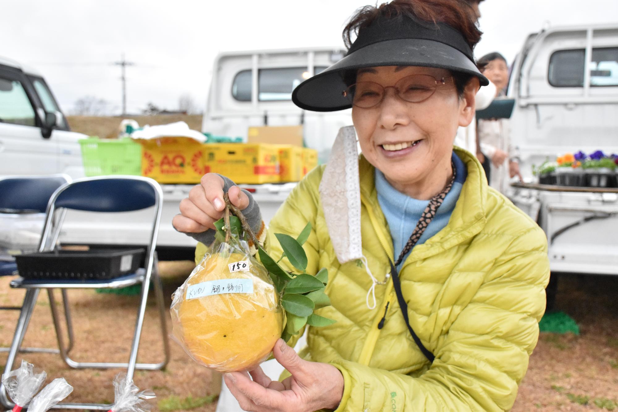 郡山・市の日で販売していた大きなレモン