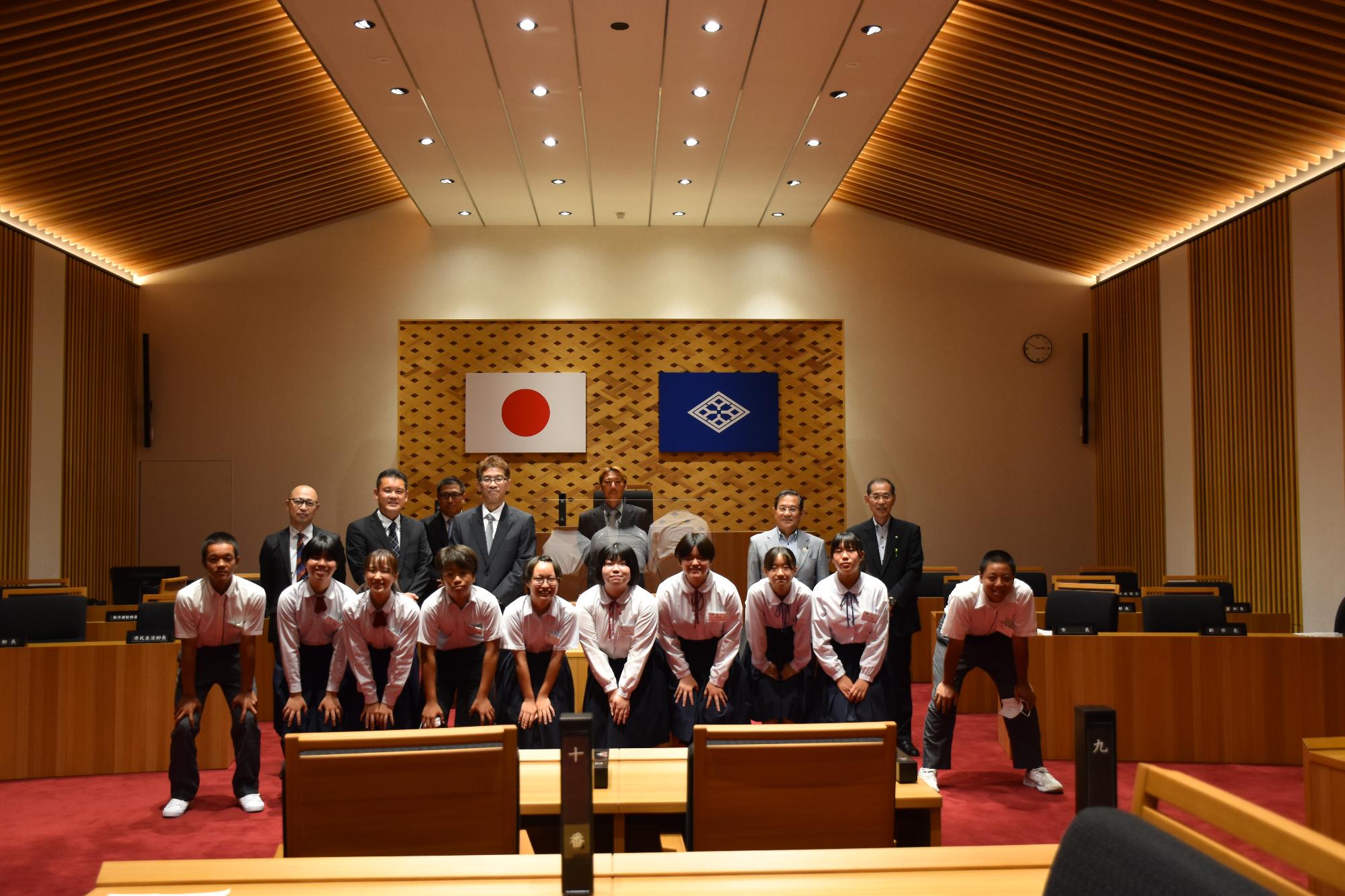 子ども議会参加者集合写真