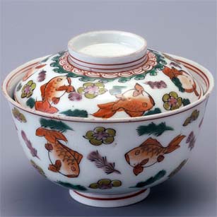 金魚デザインの茶碗