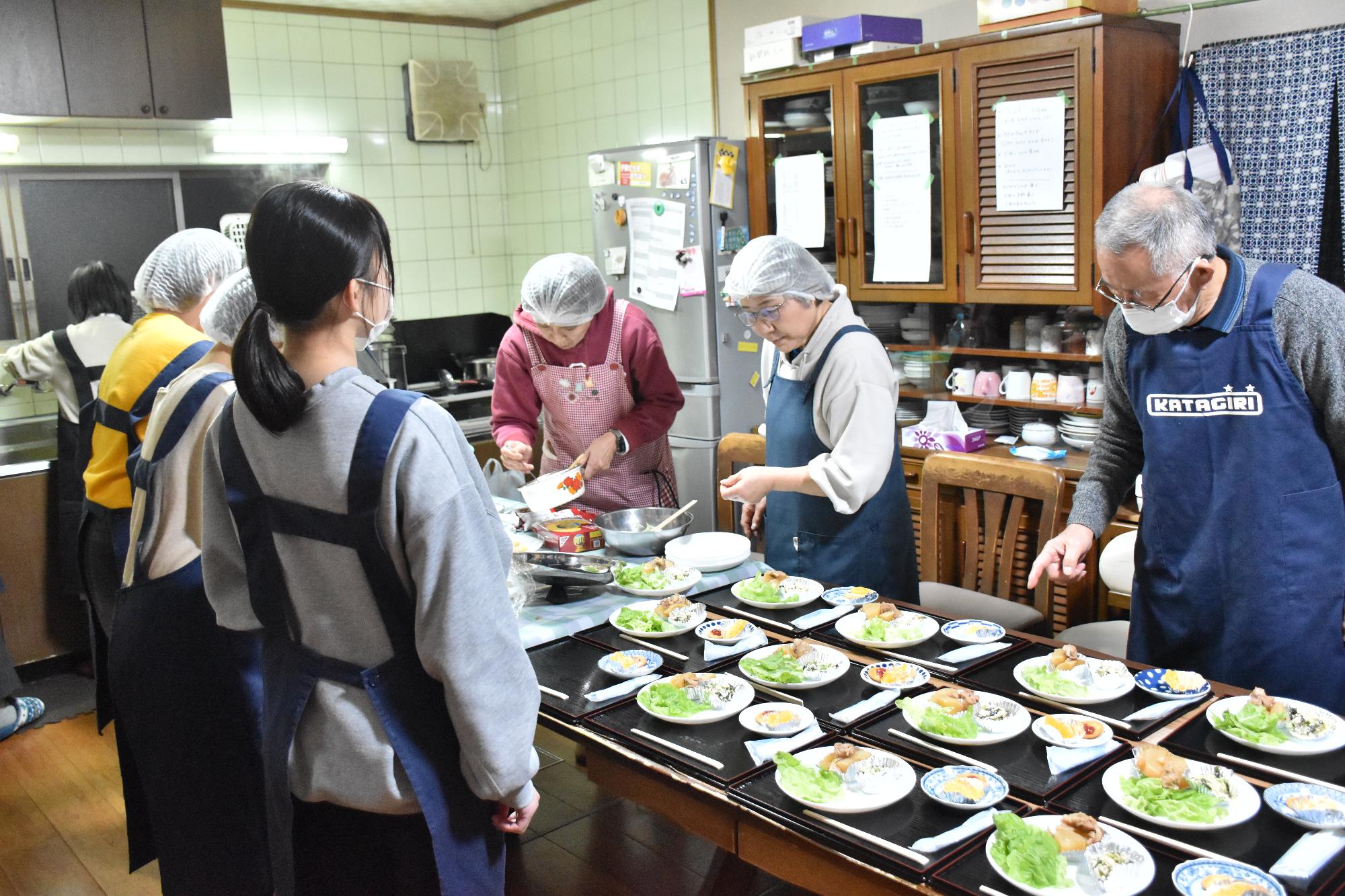 かたぎりこども食堂準備風景