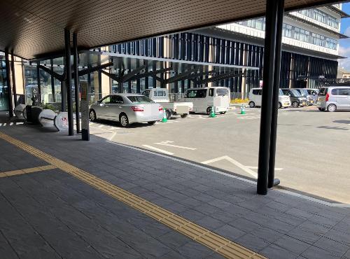 ならコープ 買い物バス バスのりば（市役所 正面玄関前）2