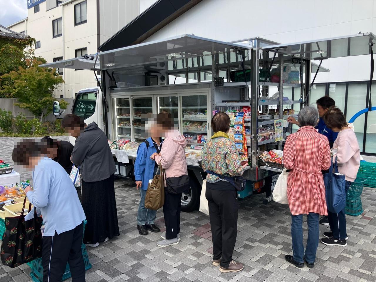 移動スーパー（ならコープ）写真2